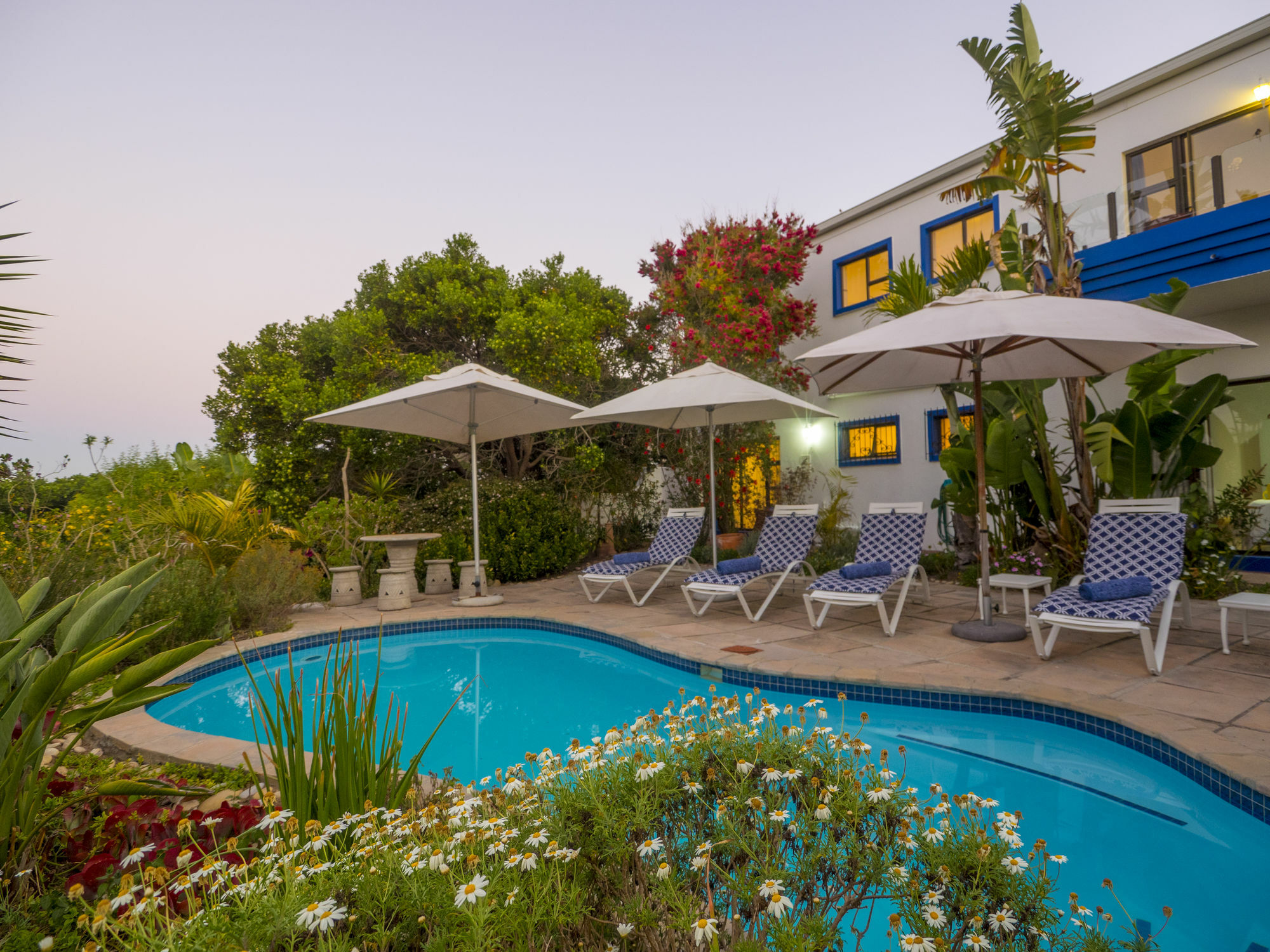 Shining Waters Guest House Уилдернесс Экстерьер фото
